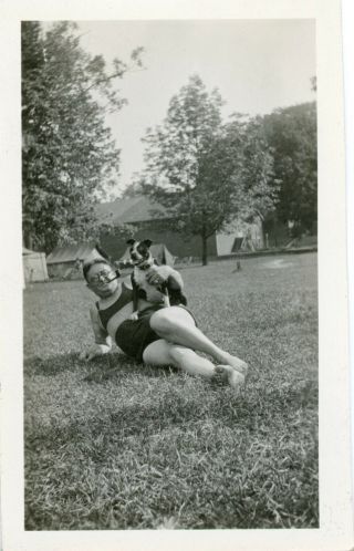 Vintage B/w Snapshot - Funny Photo Of A Dog Sitting On A Man 