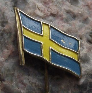 Sweden Swedish Scandinavian Cross National Flag Flying Fluttering In Wind Pin