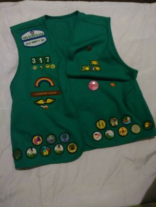 Vintage 80s - 90s Girl Scout Green Vest W/43 Badges Pins Cookie Lets Read,