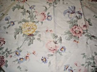 Set Of 2 Vintage Pillowcase Cannon White With Blue Yel Pink Flowers Standard Euc