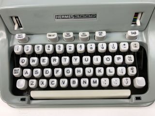Hermes 3000 Portable Typewriter W/Case 3