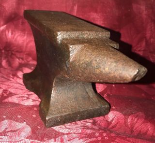 Antique Blacksmith Anvil Small Unmarked 7 lb Iron Jeweler Or Farrier Cobbler 2