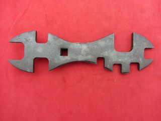 VINTAGE ANTIQUE FARM CAR TRACTOR IMPLEMENT PLOW MULTI COMBINATION WRENCH 8 - WAY 2