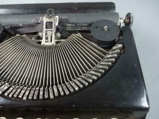 Vintage Typewriter With Case Portable Antique Made In USA 7