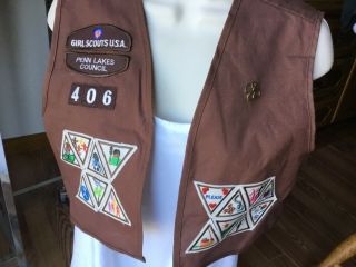 Girl Scouts Usa Brownies Vest With Patches Size Large