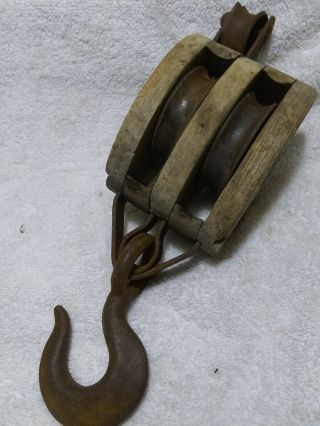 Vintage Industrial Maritime Double Pulley Made Of Wood And Iron - Classic