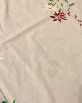 Vintage Christmas Poinsettia Embroidered Tablecloth With Scallop Edge 116x66 5