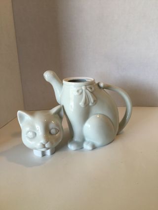 Takahashi Fine Porcelain White Cat Teapot With Bow Raised Paw 7 "