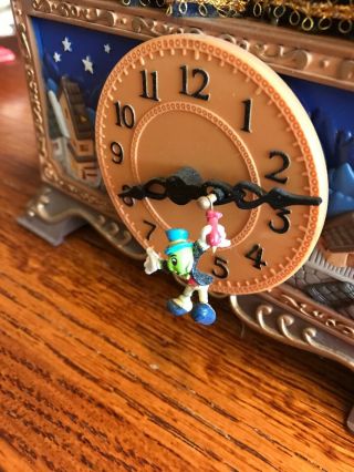 Enesxo Disney Pinocchio Illuminated Delix Actuon Musical Clock Figurine 2
