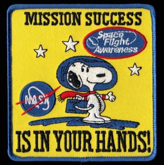 SNOOPY - MISSION SUCCESS IS IN YOUR HANDS - SPACE FLIGHT AWARENESS - NASA PATCH 2