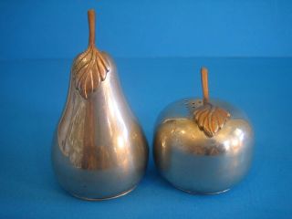 Pewter Pear Apple Figurine Salt & Pepper Shaker Set Gold colored Leaf Decoration 4