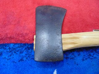 VINTAGE MARBLE ' S GLADSTONE NO 9 HATCHET / AXE Safety Handle HATCHET MADE IN USA 5