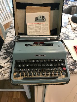 Olivetti Lettera 32 Typewriter Good Cursive Font Script