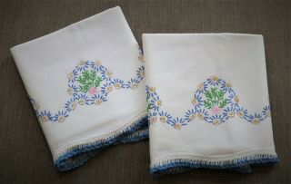 Set Of 2 Vintage Embroidered Cotton Pillow Cases - Floral Pattern/crochet Trim