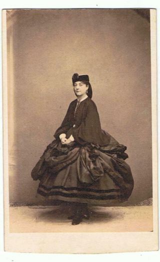 Cdv - Lady With An Unusual Crinoline Dress By Hannah & Kent Brighton