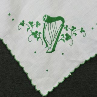 Vintage Irish Linen Tablecloth Crisp White 36in Square Green Harp And Shamrocks