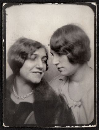 Sultry Sexy Flapper Women Secret Lesbian Glances 1920s Photobooth Photo