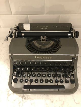 Underwood Champion Typewriter With Case (Touch Tuning) 2