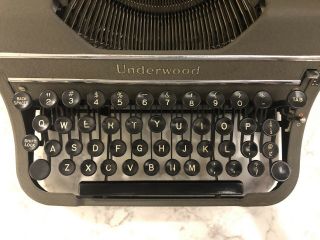 Underwood Champion Typewriter With Case (Touch Tuning) 3