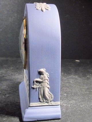 Wedgwood Jasperware SMALL MANTEL CLOCK Cherubs Violin White On Blue 4