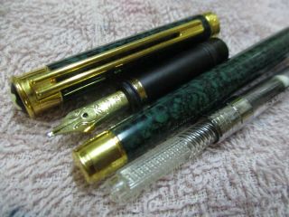 Montblanc Noblesse Snake Green Pattern With Gold Fountain Pen Nib Gold 18k