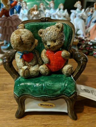 Otagiri - Love Makes The World Go Round - Musical Bear Box