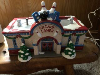 Department 56 Snow Village 54858 Bowling Alley Retired 3