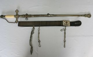 Antique Knights Templar Fraternal Sword & Belt Named - M.  C.  Lilley Co.  Ohio