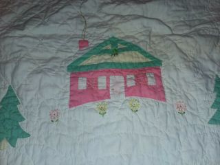 VINTAGE HAND QUILTED BABY CRIB QUILT 66X50 LARGE APPLIQUED GOLDILOCKS 3 BEARS 5