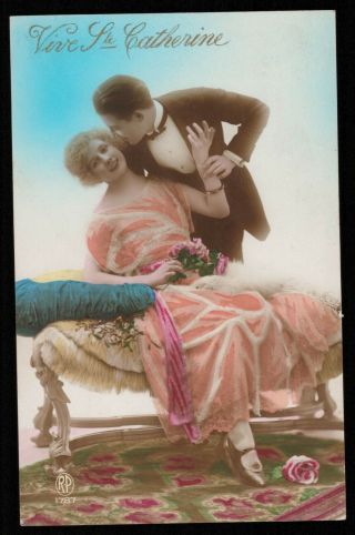 Deco Photo Postcard 1920s Couple Romance Hug Love Lay On Fur Bench