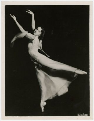 Elegant Ballerina Dancer Patricia Bowman Vintage 