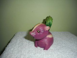 Enesco Home Grown Red Onion Skunk Figurine 4020984