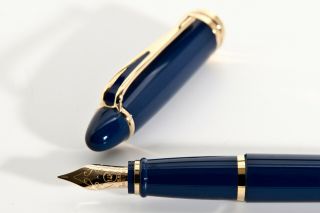 Aurora Ipsilon Deluxe,  Fountain Pens,  Blue Gold Trim14k Nib,  Ful Box
