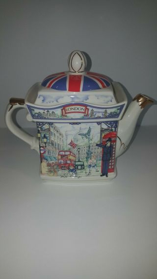 Sadler England London Heritage Teapot