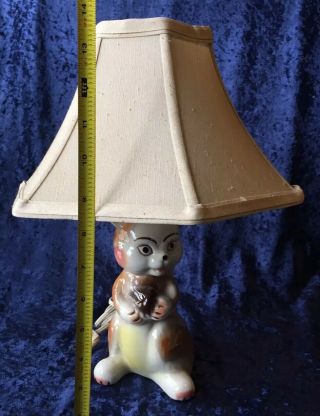 Cute Vintage 1959 Children’s Squirrel Holding Nut Table Lamp 14” 50s Kitsch