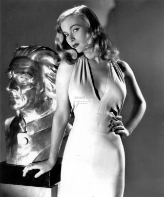 Veronica Lake In The Film " I Wanted Wings " - 8x10 Publicity Photo (cc696)