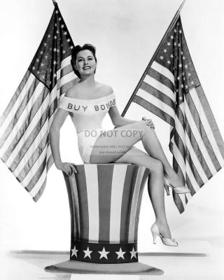 Actress Cyd Charisse 4th Of July Independence Day - 8x10 Publicity Photo (cc946)