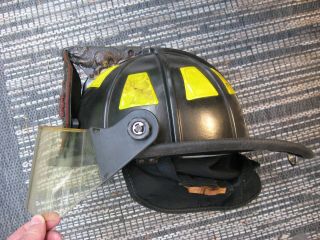 Msa Cairns 1044 Firefighter Helmet 1971/2007 Edition Beaver Flames Shield Usa