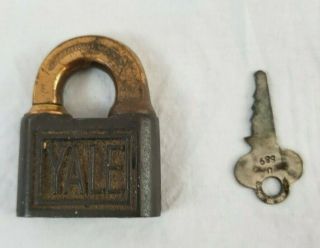 Antique/vintage Yale & Towne Mfg.  Co.  Padlock Push Key Lock Attractive Y274