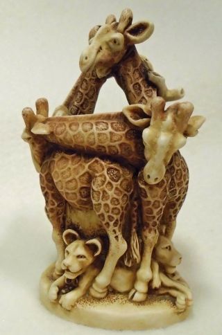 Harmony Kingdom " Friends In High Places " 1996 Retired Giraffe Trinket Box