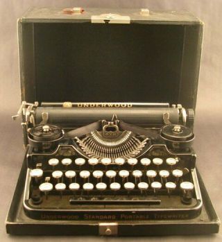 Antique Underwood Standard Portable Typewriter W/case Vgc Cosmetic