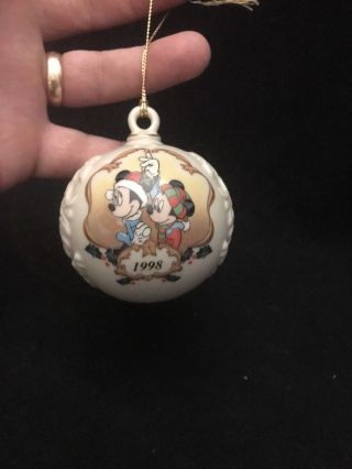 Lenox Disney Mickey Minnie Mouse Mistletoe Christmas Ornament Bone China 1998 W1