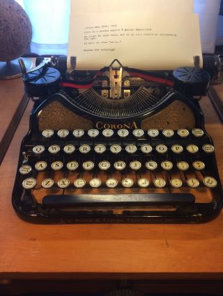 Antique Smith Corona Model 4 Portable Typewriter Black & Gold In Case