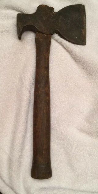 Vintage Carpenter ' s Hatchet Axe With Claw/Nail Puller Wood Handle 4