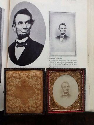President Abraham Lincoln Cdv - (o - 91) Revenue Stamp - March 23,  1865 - 2nd Inaugural.