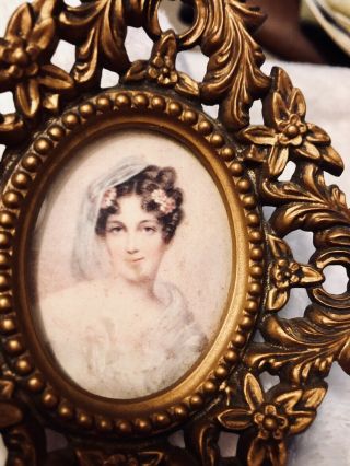 A Cameo Creation 1950s Victorian Lady 160 Oval Picture Glass Plastic Fancy Frame 2