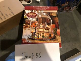 Dept 56 Thanksgiving At Grandmothers House 2004 55358