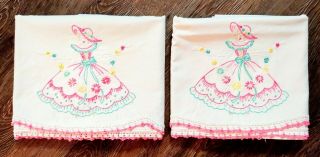 Vintage Southern Belle Floral Embroidered Pair Pillowcases Crochet Pink Trim