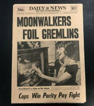 1971 Feb.  6 Ny Daily News Newspaper Apollo 14 Moon Walk Succeeds Pgs 1 - 36