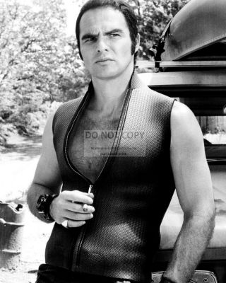 Burt Reynolds In The 1972 Film " Deliverance " - 8x10 Publicity Photo (rt264)